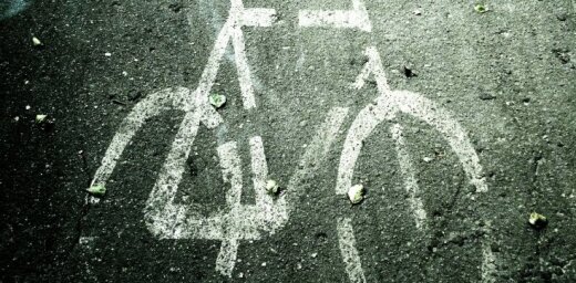 Auto un velosipēda sadursmē Ikšķilē cieš piecgadīgs bērns