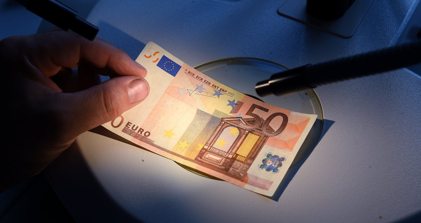 Jauns veids kā pelnīt naudu 2020. gada pārskats - eiro mēnesī! | draughts.lv
