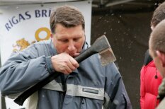 Daži smieklīgi arhīva kadri ar jauno prezidentu Vējoni