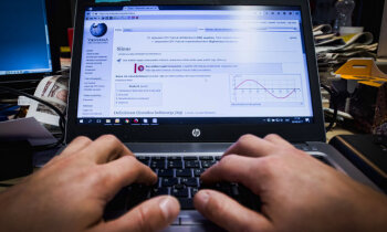Wikipedia в знак протеста заблокировала раздел на латышском языке. Что происходит?