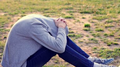 Помоги себе сам: 10 способов справиться с тревожностью без визита к психологу
