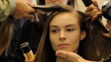 Ķemmēties ir jāmāk: matu speciālistu ieteikumi mirdzošai galvas rotai