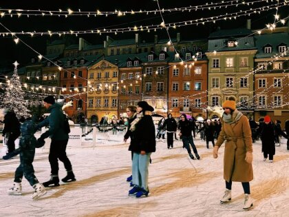 ФОТО. Очень красиво и фотогенично: Как выглядит принарядившаяся к Рождеству Варшава