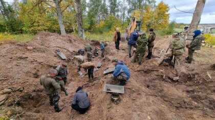 Под снесенным советским памятником под Тукумсом обнаружено воинское захоронение