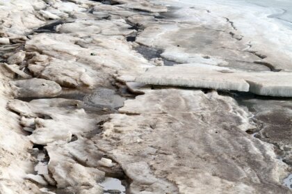 Kāpj ūdens līmenis Daugavā – Jēkabpilī applūdīs plašākas teritorijas, prognozē hidrologi