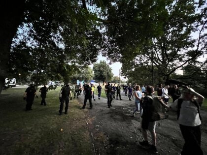 VDD izbeidzis kriminālprocesu pret jaunieti par Krievijas karoga demonstrēšanu