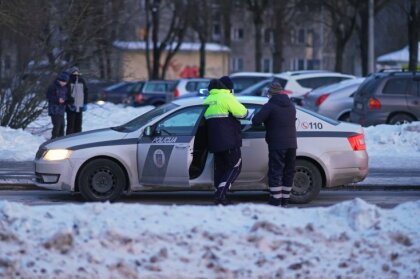 Piektdien Latvijā reģistrētas 167 avārijas; 13 cilvēki cietuši