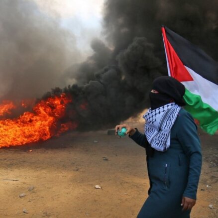 Foto: Protestos Gazā nogalināti vismaz 55 palestīnieši un ievainoti vēl 2700