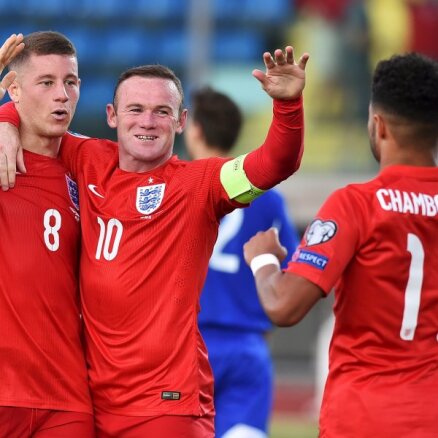 ВИДЕО: Англия первой вышла в финальную часть ЕВРО-2016 и швейцарский камбэк с 0:2