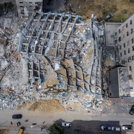 Gazā sagrautā augstceltne tika izmantota elektroniskajā karadarbībā pret 'Dzelzs kupolu', apgalvo Izraēla