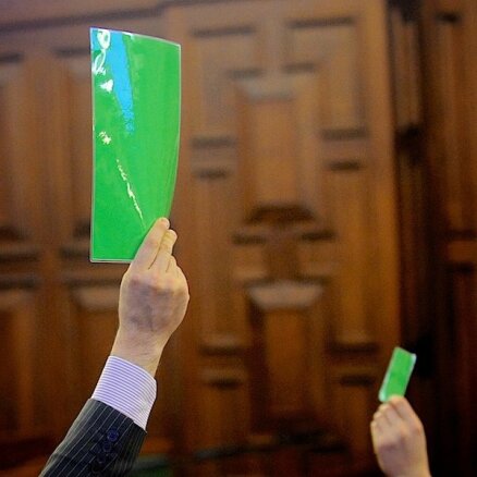 'Delna' atrod 15 svarīgākos Saeimas balsojumus tiesiskuma un atklātības jautājumos