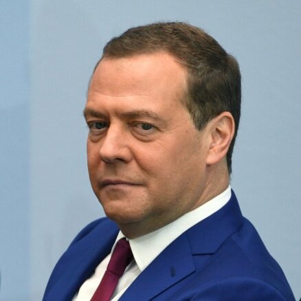 Медведев: России "плевать на непризнание Западом новых границ Украины"