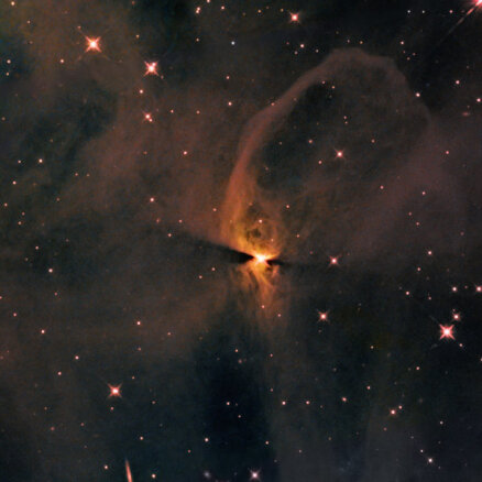 Fantastiskā Habla teleskopa foto redzams zvaigznes 'dzimšanas' process