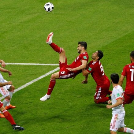 Aktīvisti pieprasa Irānas futbola izlases izslēgšanu no Pasaules kausa