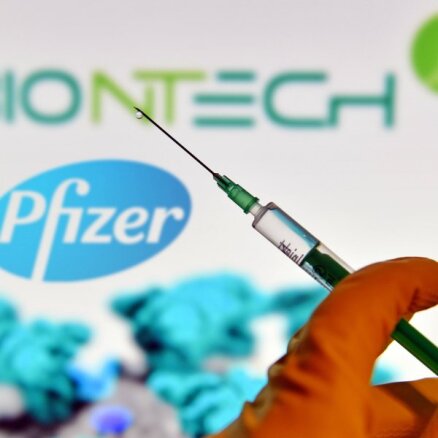 Глава BioNTech предлагает делать бустерные прививки через три месяца