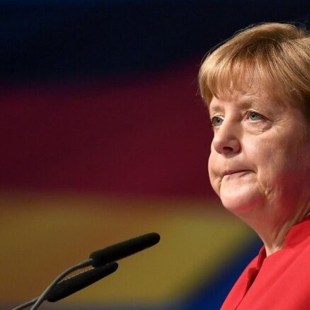 ES vairs nevar pilnībā paļauties uz ASV un Lielbritāniju, paziņo Merkele