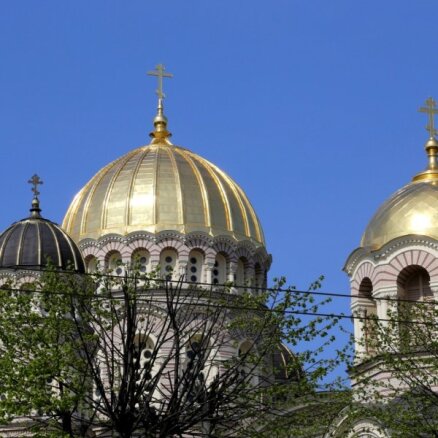Metropolīts Aleksandrs: Apzeltītais dievnama kupols vēstīs par posta neskartu un laimīgu zemi