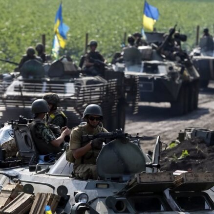 Luhanskas apgabalā armija atkal apšaudīta ar 'Grad' artilēriju