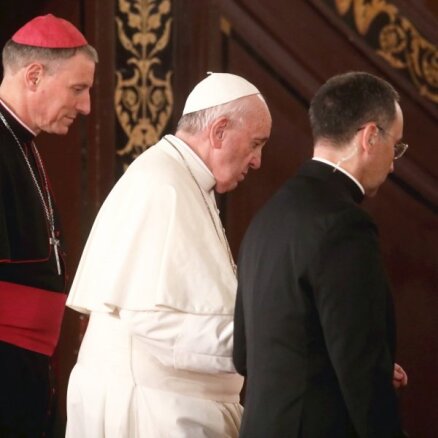 Foto: Pāvests Francisks seniorus aicina nepadoties un nezaudēt cerību