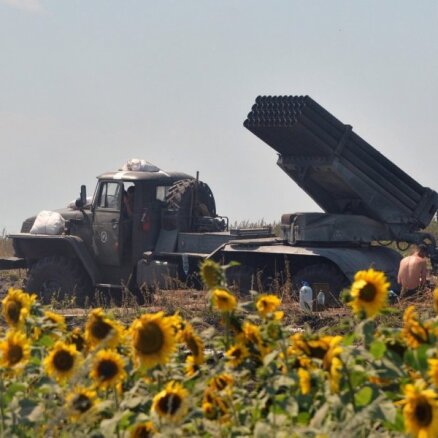 ВИДЕО: под Луганском сбит армейский транспортный самолет