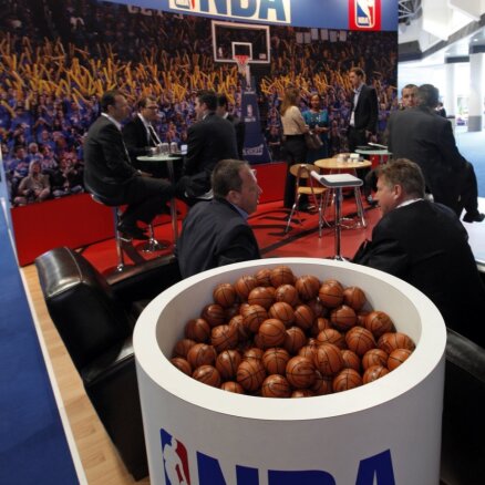 Izlozēta NBA drafta secība; kļūst zināmas galvenās pretendentes uz Porziņģi