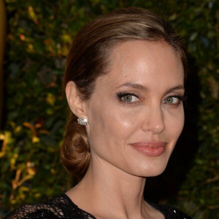 Анджелина Джоли призналась, что больше не сможет иметь детей