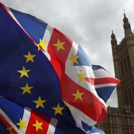 Trīs Lielbritānijas partijas noslēgušas vēlēšanu paktu, lai cīnītos pret 'Brexit'