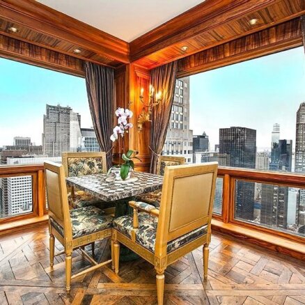 Foto: Krištianu Ronaldu jaunais, pārspīlēti greznais dzīvoklis ar skatu uz Manhetenu