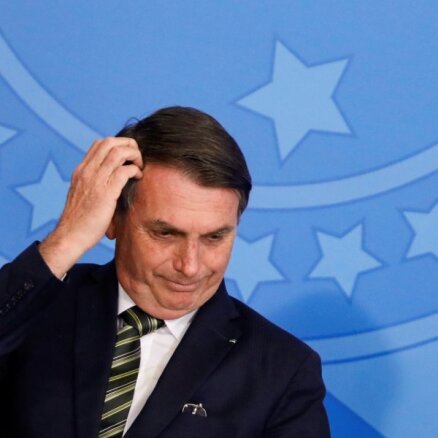 Brazīlijas prezidents tikšanos ar Francijas ministru iemaina pret vizīti pie friziera