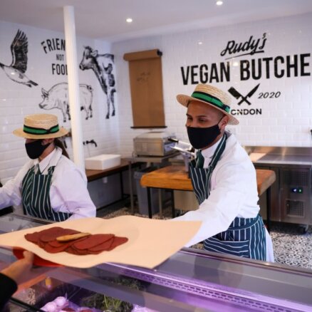 Foto: Londonā atvērts pirmais vegānu 'gaļas' veikals