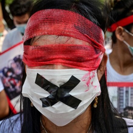 Par spīti huntas brīdinājumiem Mjanmā notiek plaši protesti un streiks