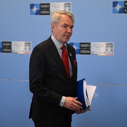 Somija un Zviedrija varētu iestāties NATO arī atsevišķi, pieļauj ministrs