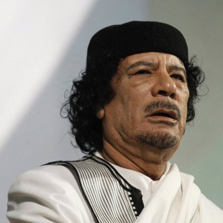 SKT lūdz Interpolu palīdzēt aizturēt Kadafi