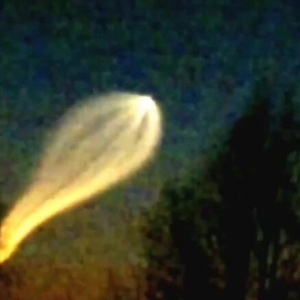 Video: Krievijā debesīs novērots 'kobrveidīgs' NLO