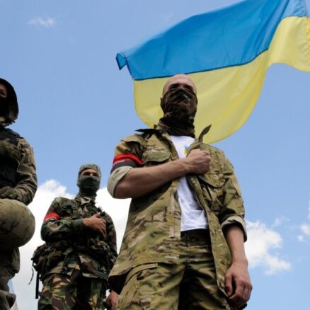 Украинские войска разблокировали базу "Правого сектора"