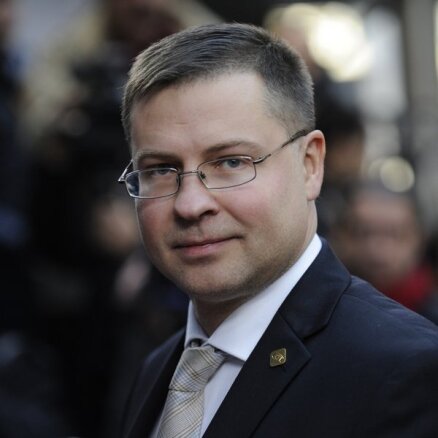 Dombrovskis sarunās par ES budžetu gatavs kompromisiem, bet uzsver Latvijas intereses