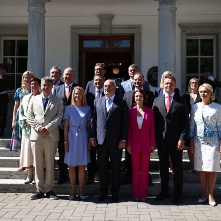 В Эстонии новое правительство (но прежний премьер-министр)