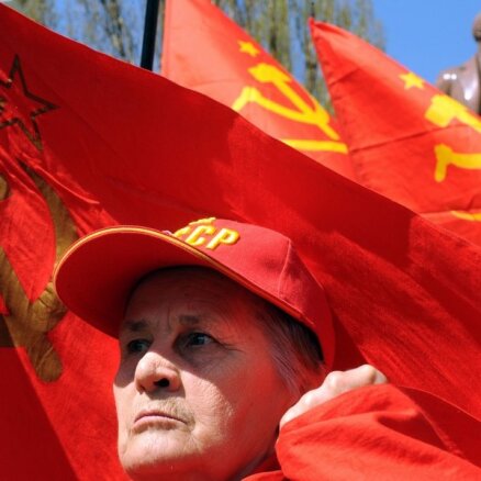 Сейм не запретит советскую символику к 9 Мая, срочный статус отменен