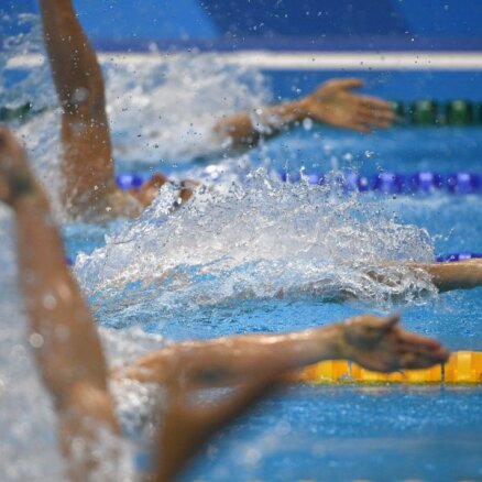 Tokijas olimpiskajās spēlēs iespējami jauni medaļu komplekti peldēšanā