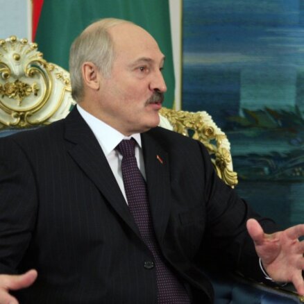Лукашенко публично раскритиковал Януковича за бегство
