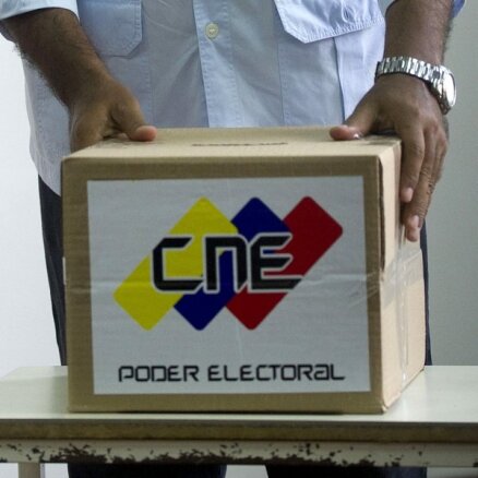 Sestajā maijā sāks Venecuēlas prezidenta vēlēšanu balsu pārbaudi