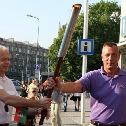 Latvijas III Olimpiādes lāpa sagaidīta Liepājā