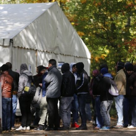 Меркель: Германия не будет перекрывать границы для беженцев