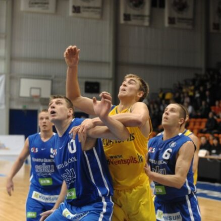 'Ventspils' basketbolisti smagā cīņā pieveic 'Tartu Universitātes' komandu
