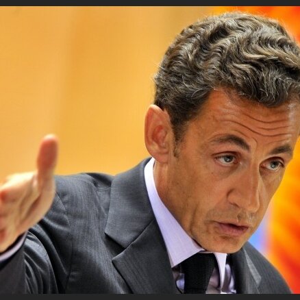 Саркози отверг подозрения в причастности к "делу Бетанкур"