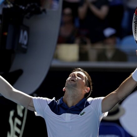 Džokovičs sesto reizi karjerā uzvar ATP sezonas finālturnīrā