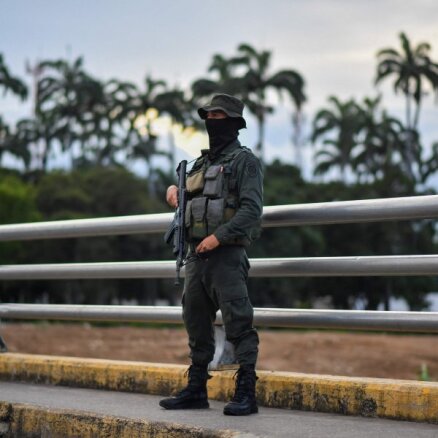 Kolumbijas armijas operācijā nogalināts nemiernieku līderis