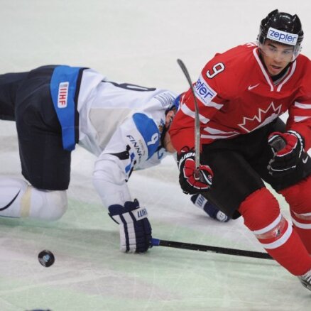 Канадцы обыграли финнов и могут встретиться с Россией только в финале