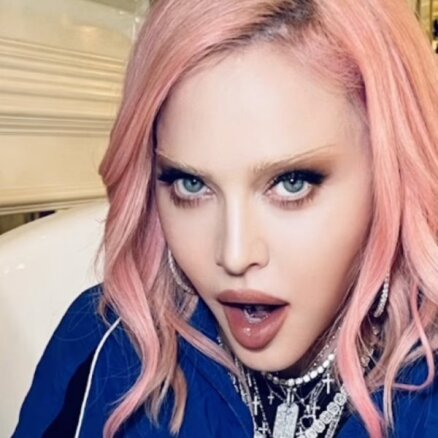 Madonna ar vismaz deviņām operācijām 'atgriezusi' sev jaunību