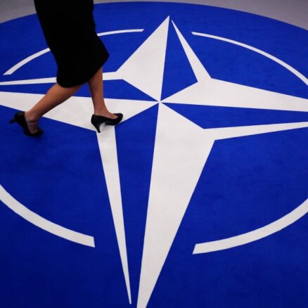 НАТО приостанавливает тренировочную активность в рамках миссии в Ираке